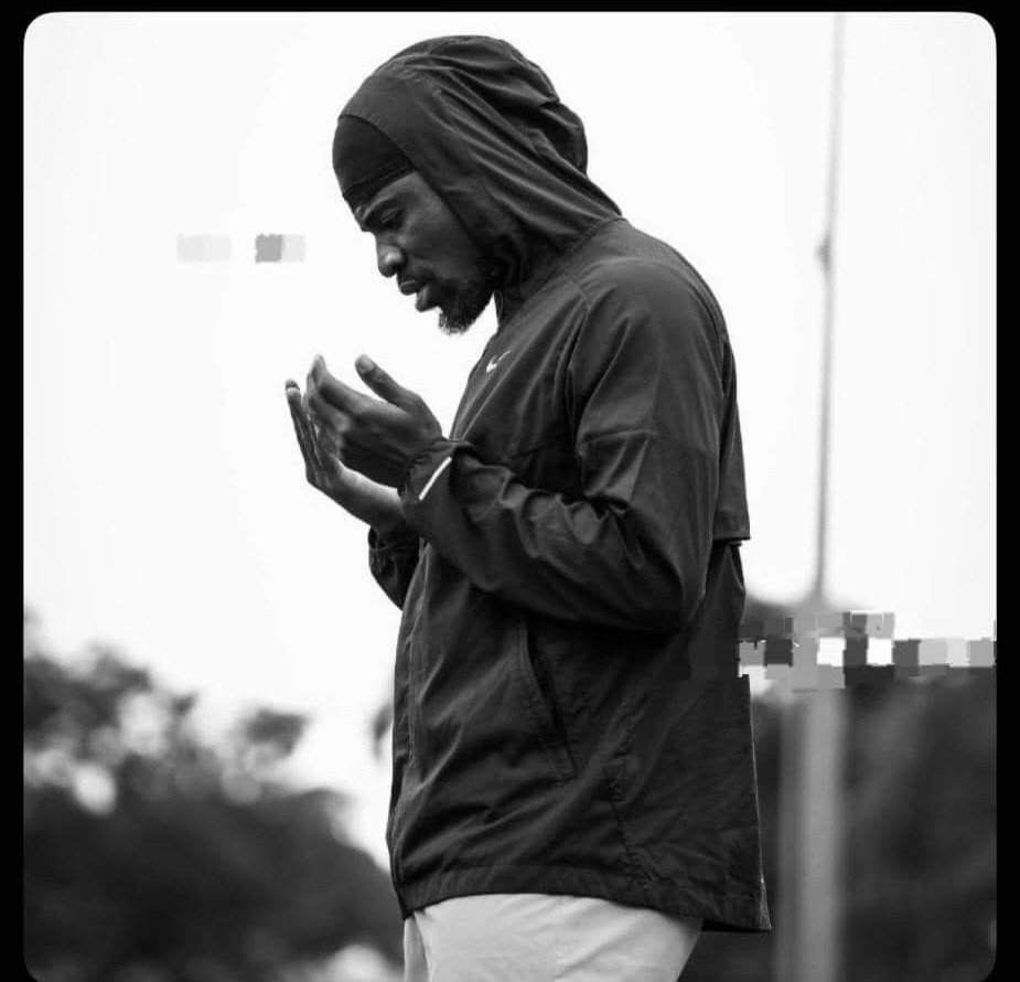 HeisDoingz190's tweet photo. God, I pray you Clear my mind, Soften my heart, Bless my hands, Guide my steps 🙏 https://t.co/nKtRmuILiy