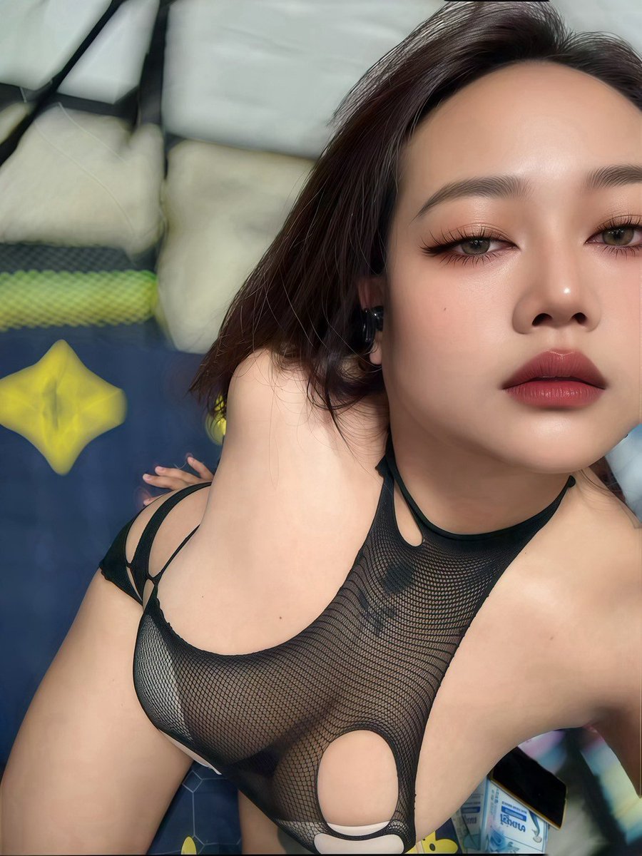 Evil914451's tweet photo. 🔥🥵🌶

#ThaiGirl #AsianGirl https://t.co/CFsRHEHmD4