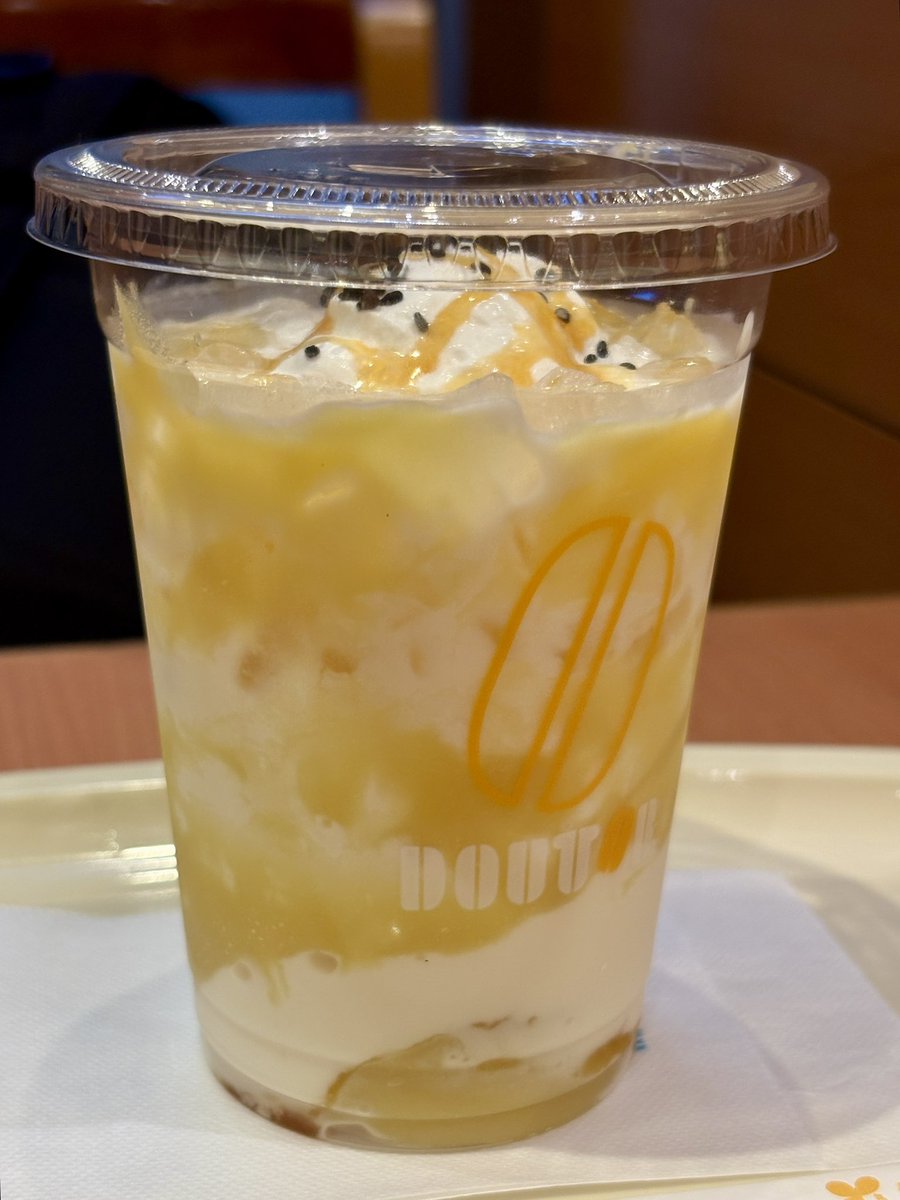 brdcdbr_38's tweet photo. ドトールもなかなか美味しい😋
タリーズ
ドトール
スタバ
の順かなぁ https://t.co/knUTSLY5wv