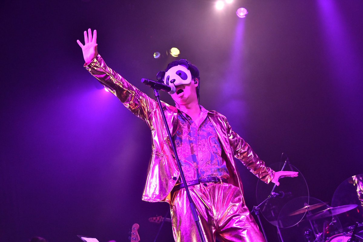 cutty_chan's tweet photo. 郷かてぃみによるGOLDFINGER '99！🔥🔥

アチチな秋は届いたかぁぁぁ��！！！！🤩💥

#きゅきゅらいぶABC https://t.co/qmr8diUZUh