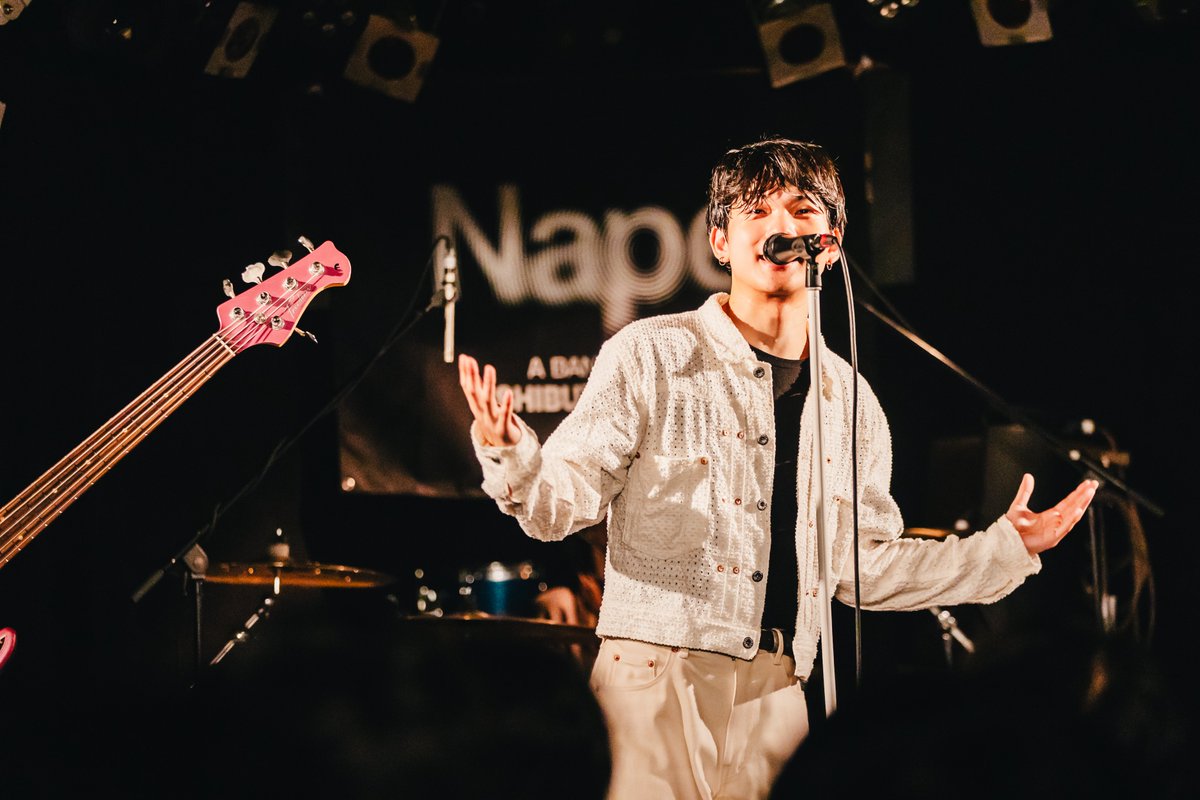 realsoundjp's tweet photo. ＼ #Nape ライブ写真公開 ／

📸写真ギャラリーはこちら
https://t.co/A0BmPVsV7T

🎤初のワンマンで提示したバンドの真価
https://t.co/W48zrXKw0K https://t.co/P2jV8xvjRl