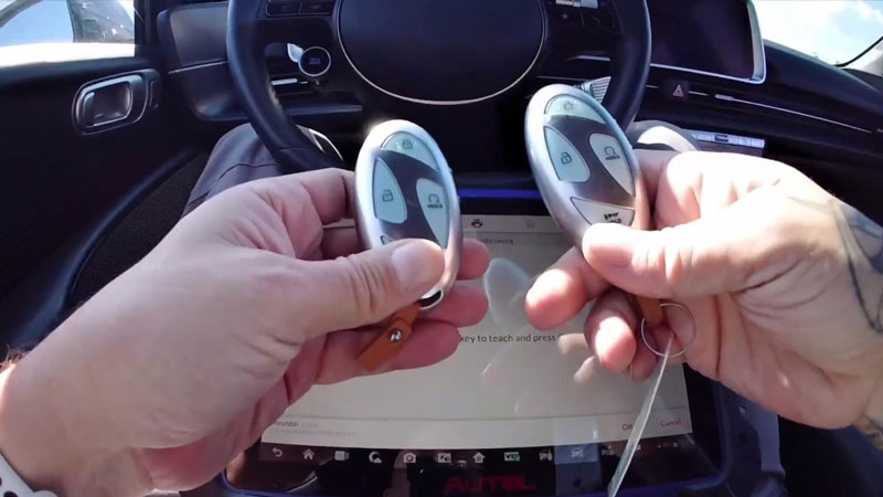 RingH88920's tweet photo. #Autel #AutelIM608II #AutelIM608Pro2 #AutelIM608SII #AutelTool #AutelTech #KeyTool #KeyProgrammer #AddKey #Locksmith How to Add 2024 Hyundai IONIQ 6 Key with Autel IM608 II? Check to learn 👉: https://t.co/qT7vBqNKAF https://t.co/AgUDTsTQ5w