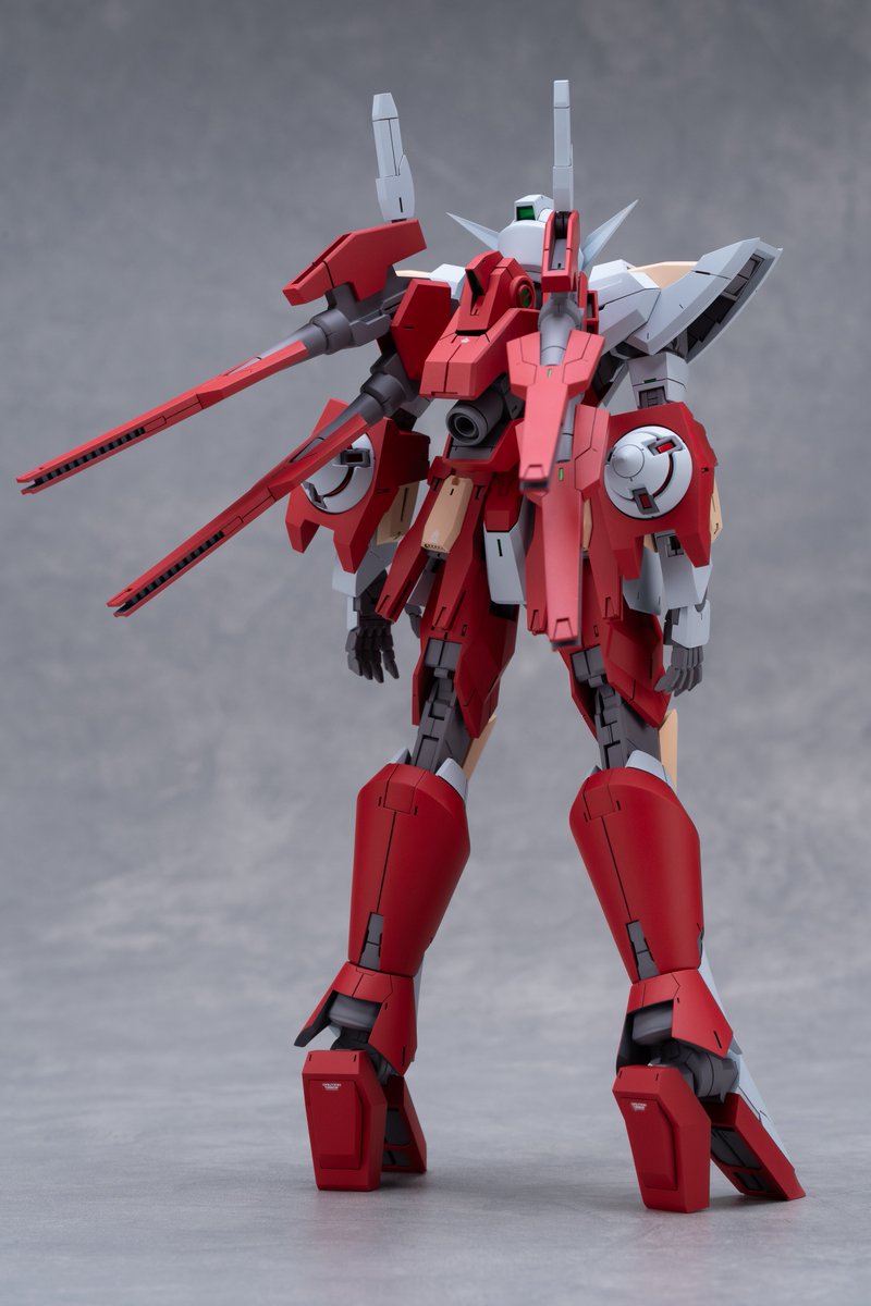 mika594308351's tweet photo. 1/100 リボーンズガンダム
完成しました、人生初のフル3Dモデリング？作品です！
綺麗に仕上げるのがとにかく大変でしたが、色々と学びを得ることができて良かったです〜
#MANDARA00併せ https://t.co/kr5OR2iaj4