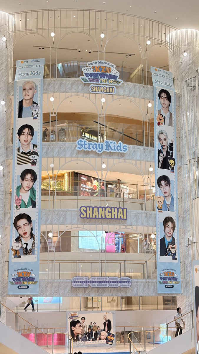 bolerero's tweet photo. SKZOO POP-UP Shanghai 🥟 https://t.co/44klTtUxlw