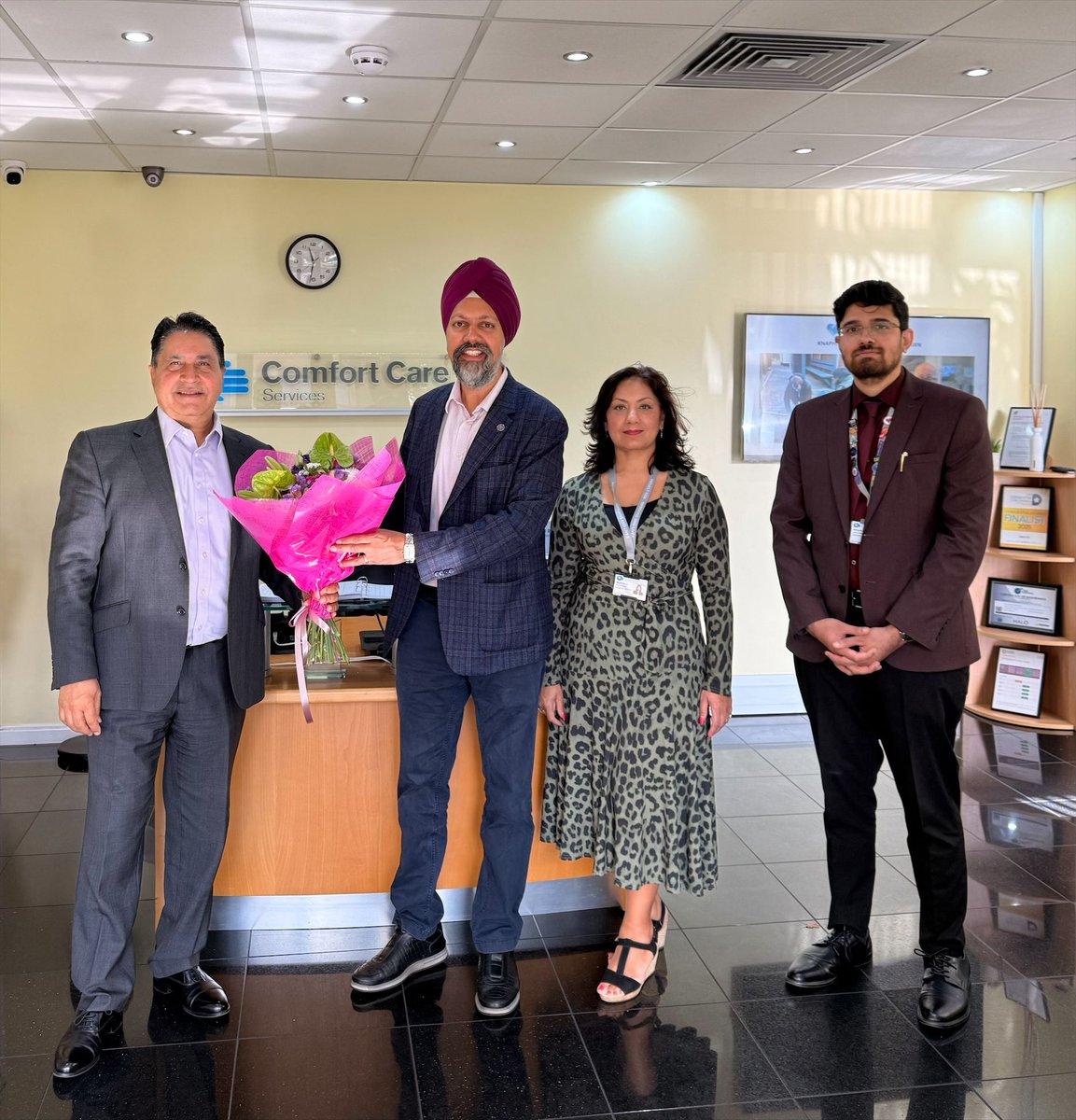 TanDhesi's tweet photo. Senior leadership of Comfort Care Services hosted me at their headquarters in #Slough to brief in detail about their vital domiciliary care and other services.
It also served as a reminder of the gratitude we owe #carers for the invaluable #care they provide in our #community. https://t.co/bYQ42OpSHQ