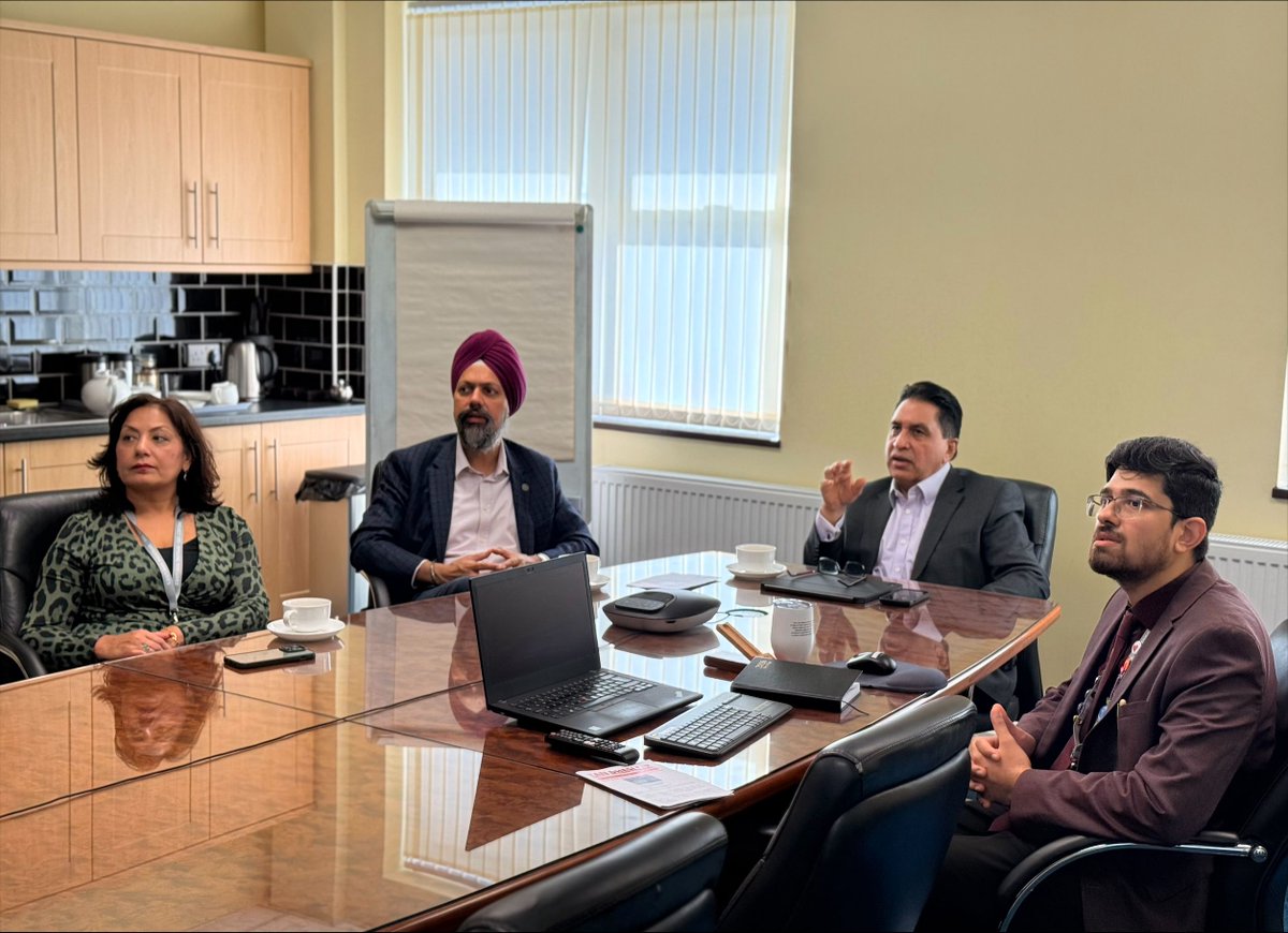 TanDhesi's tweet photo. Senior leadership of Comfort Care Services hosted me at their headquarters in #Slough to brief in detail about their vital domiciliary care and other services.
It also served as a reminder of the gratitude we owe #carers for the invaluable #care they provide in our #community. https://t.co/bYQ42OpSHQ