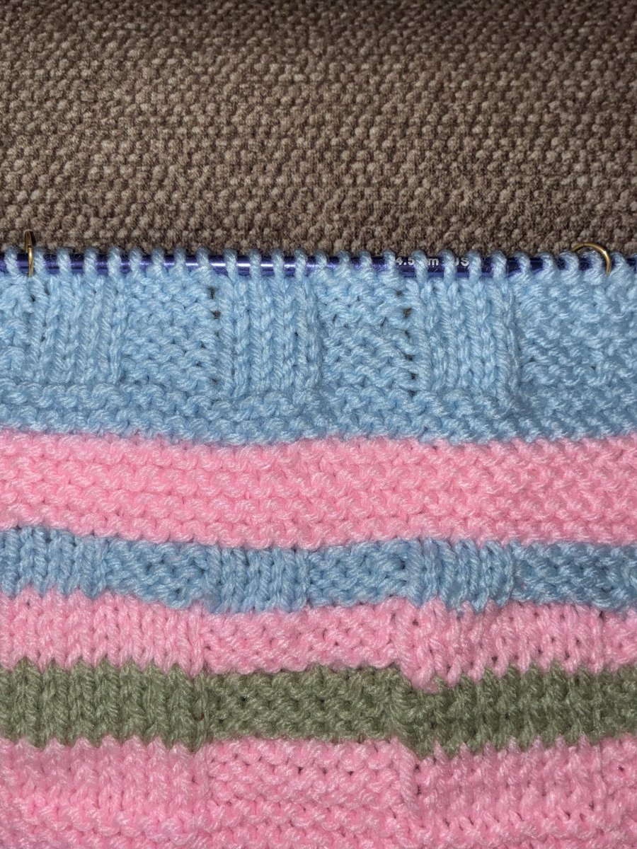 S_Stitcher's tweet photo. Wessagussett DewPoint & Temperature Tippet; knit; Day267; Dew Point 49°; Temp 58°; X
.
#WessagussettDewPoint &TemperatureTippet; #knit; #Day267; #DewPoint49°; #Temp58° #X https://t.co/x40OfgpMZs