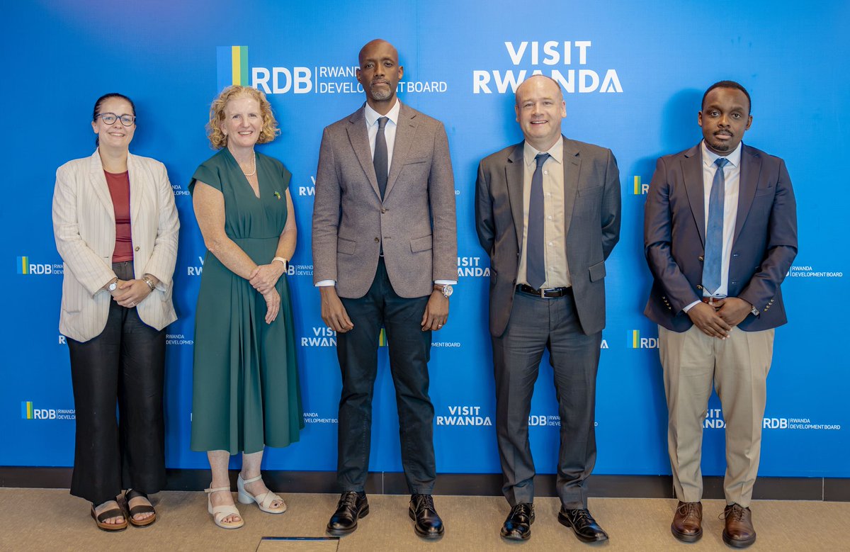 IrlEmbUganda's tweet photo. Great week in Rwanda strengthening the friendship between our two countries &amp; introducing our new Honorary Consul, Hugh Delaney 🇷🇼🇮🇪
An important step in deepening the connections between our communities, businesses and people🤝 https://t.co/0zJuPKIIu0