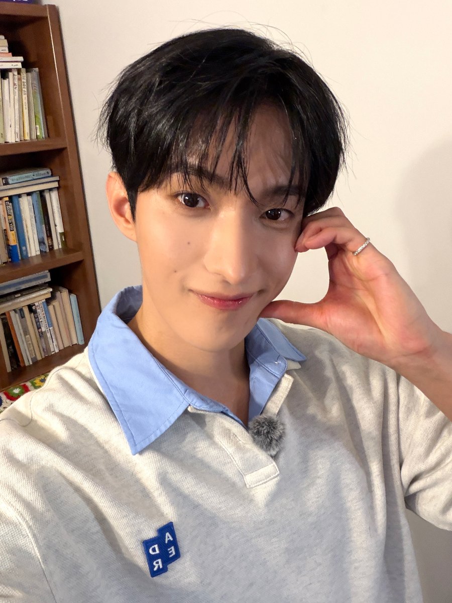 pledis_17's tweet photo. [17'S 도겸]
260925 #빈집대성

#DK #도겸
#SEVENTEEN #세븐틴 https://t.co/CiBDtG0Nrl