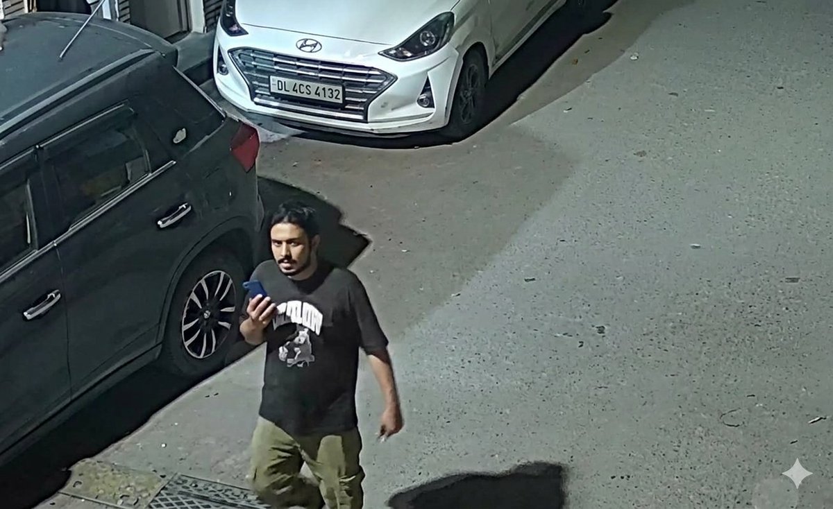 jaspreet1973's tweet photo. @CPDelhi this person intentionally and on orders over phone from some other person, he has throne the brick, which cause the damage of wind screen of my car DL3CCX9457. This incident happened on 20/09/26 at 01.28 am and I have given complaint at amar colony police station on 21st https://t.co/xijBG70FEu