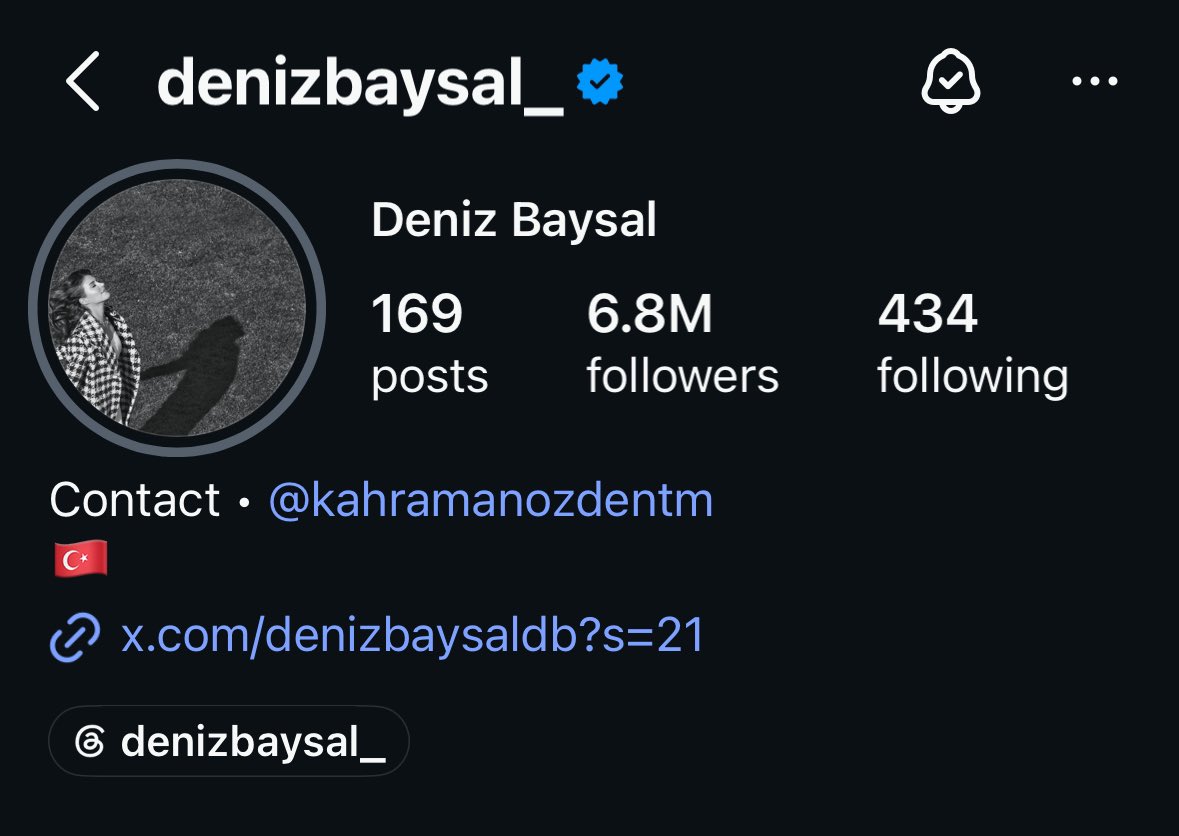 denizangelll's tweet photo. قاعده تحذف البوستات اللي فيها باريش 
ككممملللي ياملكه😭😭 https://t.co/Z1ixCsiLZc