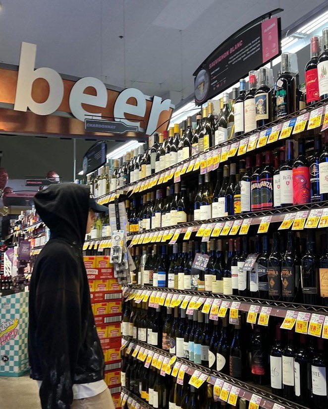 zuyeonxt's tweet photo. It’s time for grocery dump https://t.co/YJO1ZoIl9J