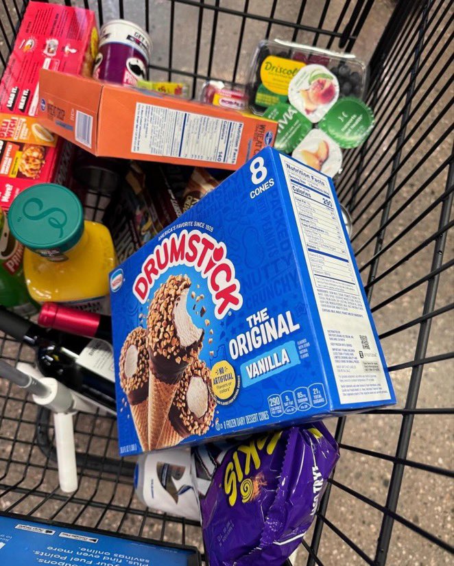 zuyeonxt's tweet photo. It’s time for grocery dump https://t.co/YJO1ZoIl9J