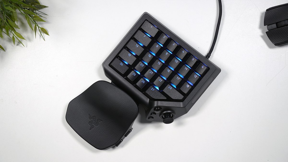 GamerTechFR's tweet photo. On a reçu le nouveau Tartarus V2 Pro de @RazerFrance !
On vous détaille tout ça très bientôt 👀 https://t.co/QymcaG0YLv