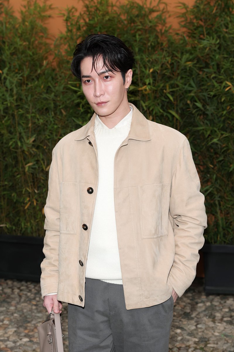 lavoirmagazine's tweet photo. Shota Watanabe attends the Tod’s Spring/Summer 2027 show at Milan Fashion Week. https://t.co/LlyzvhukaR
