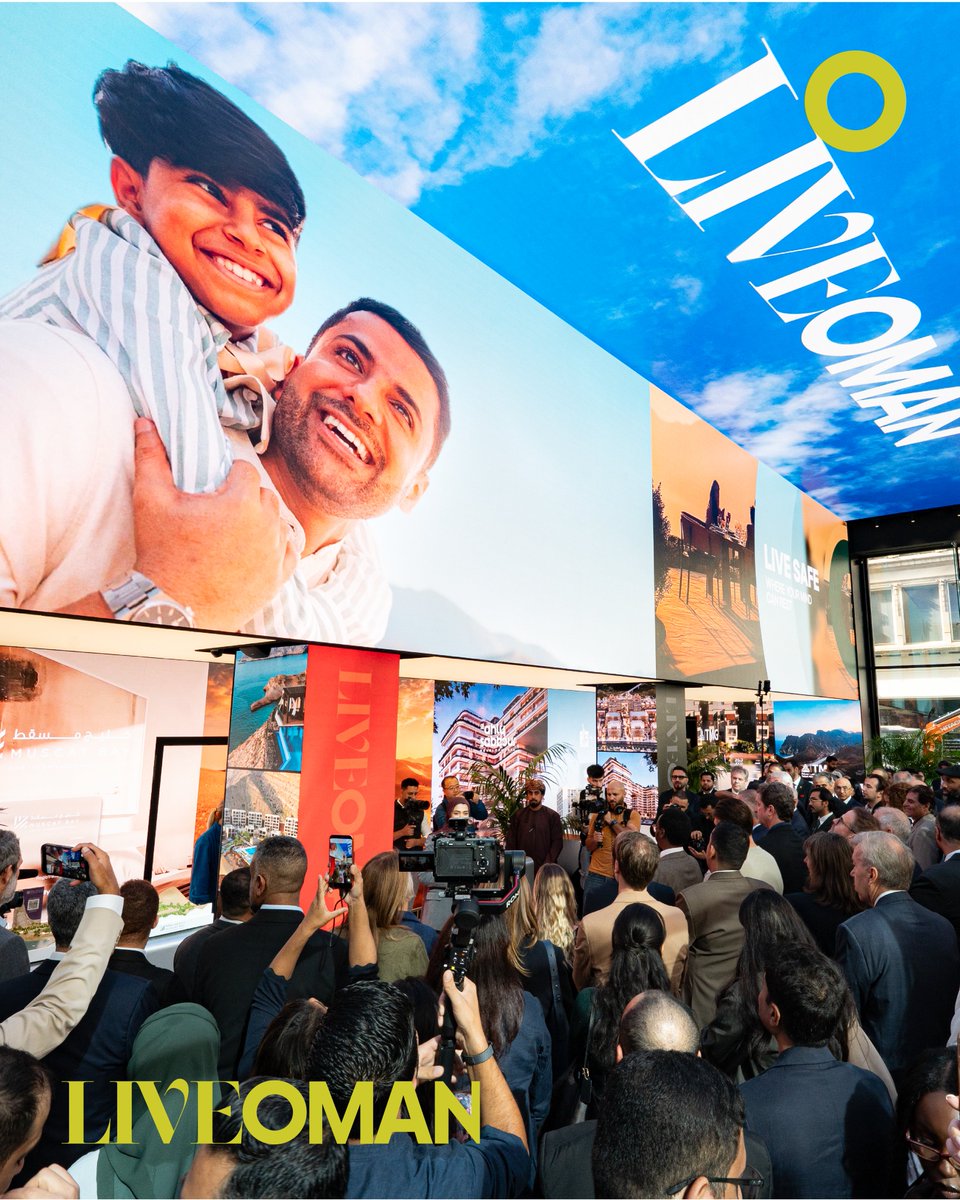 LiveOman_'s tweet photo. LIVE OMAN is officially open in London.

A look back at opening day on Oxford Street.

📍 Future Stores, 95 Oxford Street
🗓 Until 4 October
Discover more: https://t.co/RRBrcbCIsU https://t.co/NL6dRnz5Qh