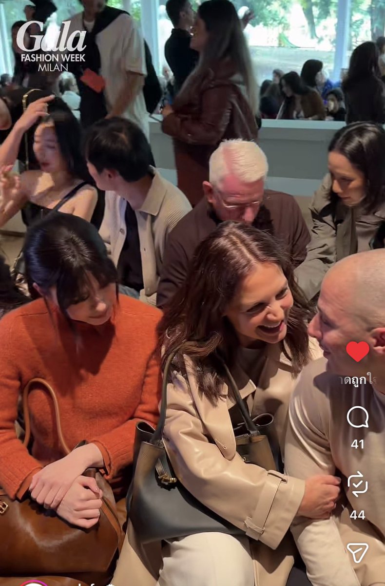 khema_man's tweet photo. Katie น่ารักกับเบคกี้มากกกก 😍😍😍

REBECCA AT TODS MFW26
#BeckyxTodsSS27
#beckysangels 
#BeckyxMFWTodsSS27 https://t.co/Eq004lTXQv