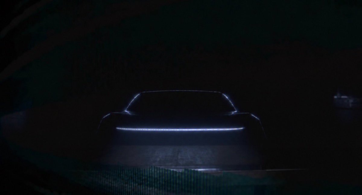 TeslasRoadster's tweet photo. I’m getting goosebumps! Tesla Roadster! https://t.co/5AKoZMJwK2