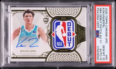 darrenrovell's tweet photo. Absolutely insane eye-popping numbers for Topps NBA Debut patches in the Fanatics Collect auction tonight.

Cooper Flagg: $8,040,000
Dylan Harper: $2,880,000
Kon Kneppel: $2,340,000

Likely puts the next 2 best up for sale -- Cedric Coward and Ace Bailey at more than $1.5M each! https://t.co/1fE5k7xvg4