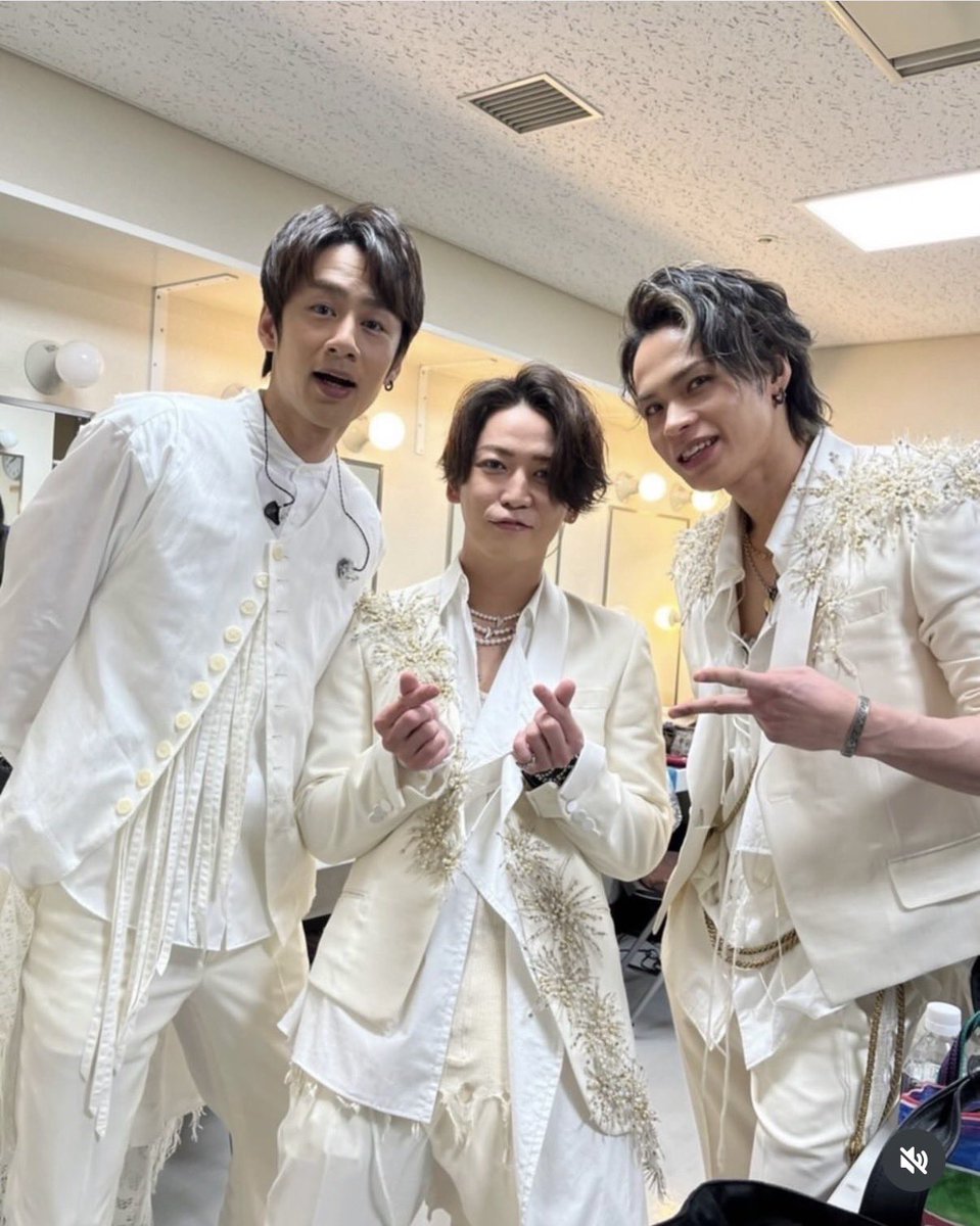 nqqlv6's tweet photo. うーちゃん3人のお写真飾ってる🥲🩷💙💜 https://t.co/naLY1oOqjT