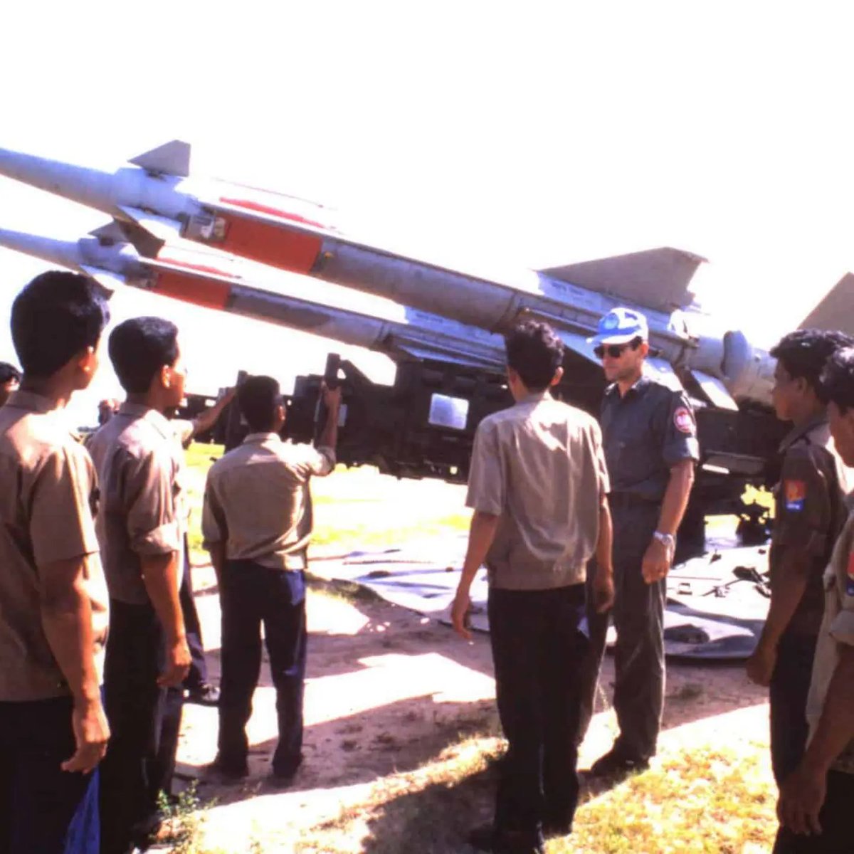 T_55AM1_'s tweet photo. #Cambodia #UNTAC
A picture from UNTAC showing the 5P73 launcher of the S-125M Neva-M (SA-3B Goa) short-range SAM system belonging to the Cambodian People's Army's (CPA). https://t.co/UsKpgtpyz1