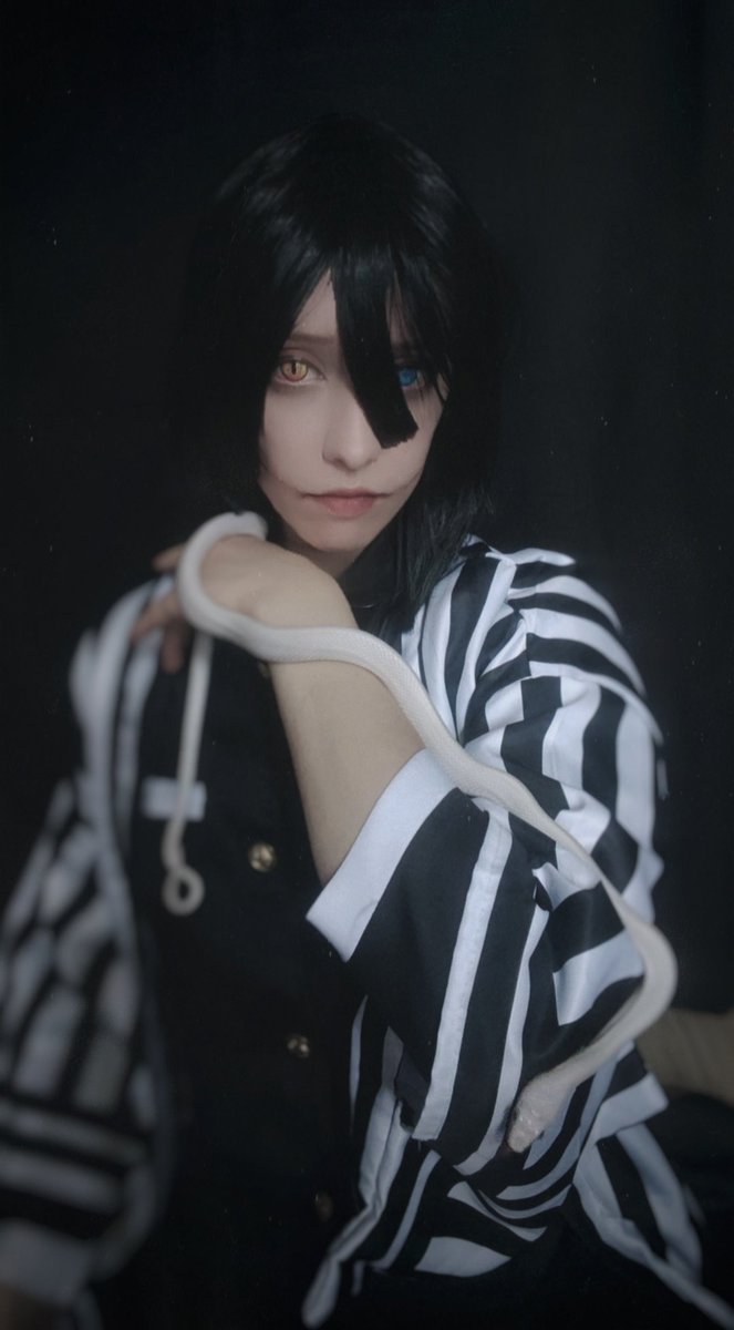 Kaya_Zimte's tweet photo. Obanai Iguro cosplay

#Obanai #demonslayer #kny #cosplay https://t.co/gXsr9MlPVC
