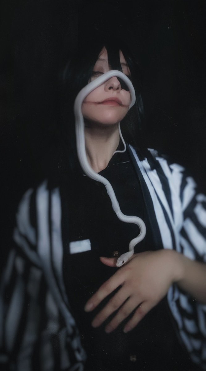 Kaya_Zimte's tweet photo. Obanai Iguro cosplay

#Obanai #demonslayer #kny #cosplay https://t.co/gXsr9MlPVC