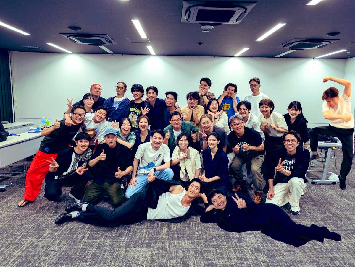 Salmecompany's tweet photo. 【立ち稽古スタート！】

『スウィングしなけりゃ意味がない Take2』

3日間の読み稽古が終了し、今日から立ち稽古が始まりました！
シーンの組み立てや、細かなやりとりについてディスカッションしながら丁寧に立ち上げています🚬🫖🪖

https://t.co/UqtWU81m56

#サルメカンパニー https://t.co/yCEgwjmS2r