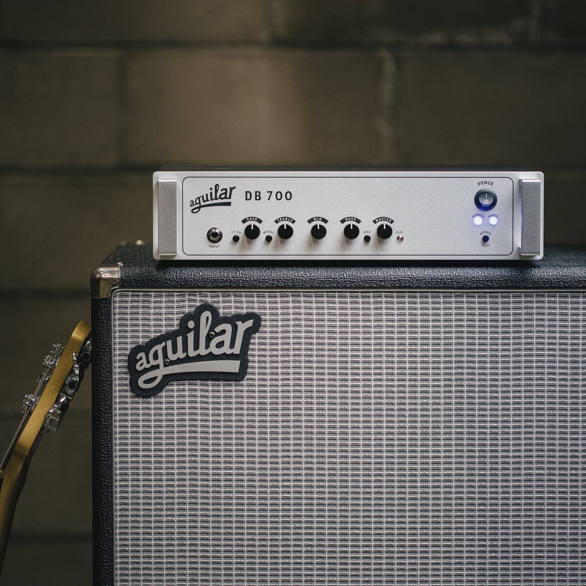 aguilarampjp's tweet photo. 🆕【新商品】

Aguilar「DB700」

フラッグシップとなるベース・ヘッドアンプが満を持して登場！
約5kgという軽量でありながら、真空管プリアンプを搭載。

*10月下旬以降 国内発売予定。

#db700 https://t.co/fRlb5FaWtb