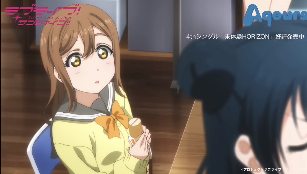 you_yousoro417's tweet photo. いつもは周りの子を支えてる花丸ちゃんが「私を見て！」って感じで本を開くのが好き https://t.co/2AfkZj3OZM