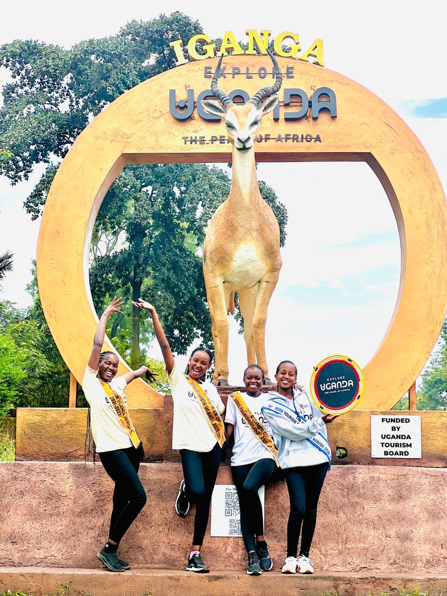 harriet73299's tweet photo. Standing at the Equator in Iganga 🇺🇬🌍—where the Northern and Southern Hemispheres meet! A beautiful reminder of Uganda’s unique geographical and tourism treasures. ✨
#VisitUganda #WorldTourismDay #Misstourismuganda #Exploreuganda https://t.co/HSxWqaL4OF