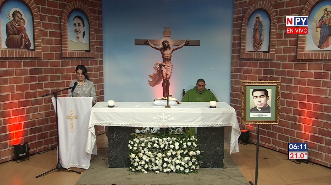 npyoficial's tweet photo. 🙏 Al aire la Santa Misa
♦️ Te conectamos con la Palabra de Dios
🔴 En vivo: https://t.co/zXQhHR2kMj
#NPY #NosConecta https://t.co/E9drC3SKVM