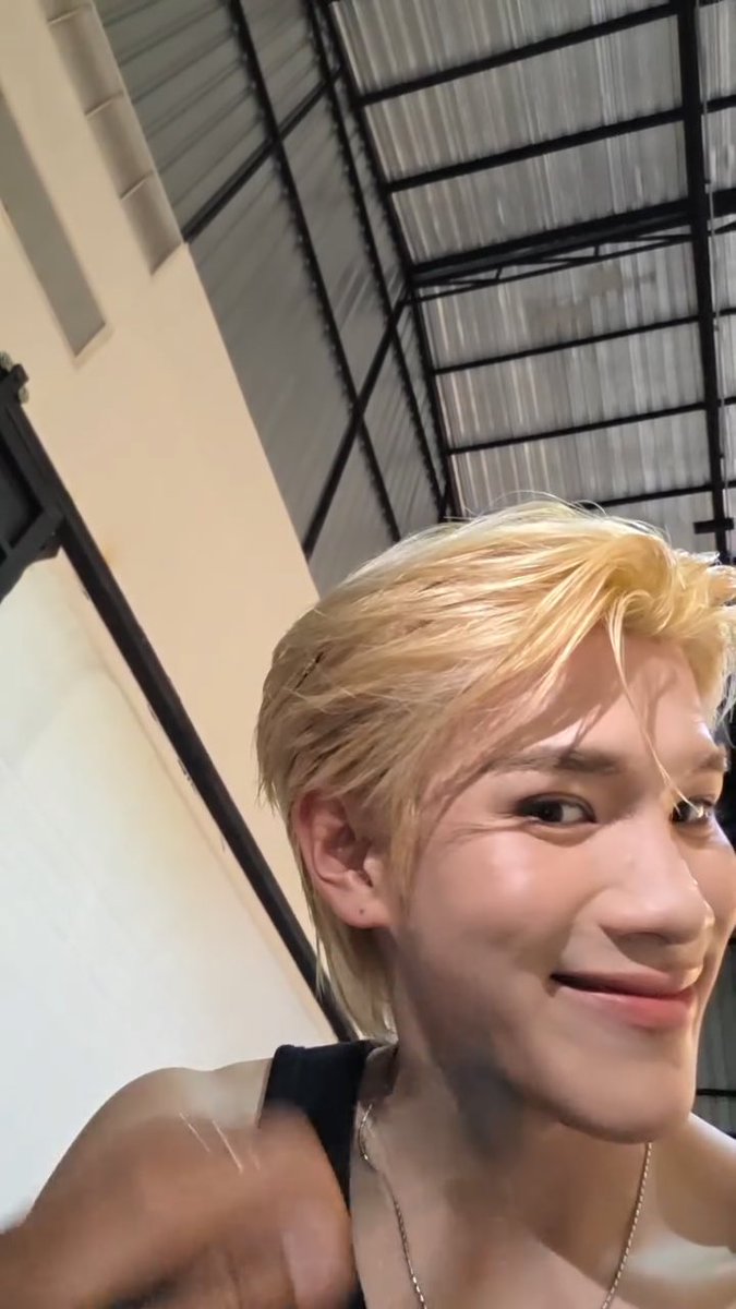 nongsiii's tweet photo. my pretty blonde baby 😞💛💛

#Fourthnattawat #โฟร์ทณัฐวรรธน์ https://t.co/F8kb1qoFqA