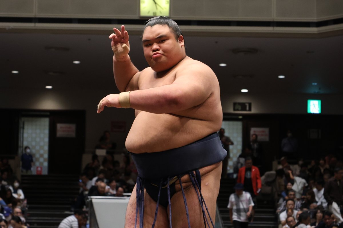 sumokyokai's tweet photo. ＜十三日目の様子＞
幕内取組
藤凌駕（7勝6敗）　押し出し　大栄翔（4勝9敗）
美ノ海（9勝4敗）　押し出し　藤ノ川（9勝4敗）
#sumo #相撲 #九月場所 https://t.co/BwFURn7ZJH