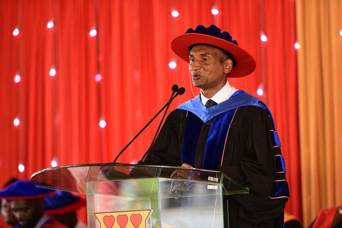 StrathU tweet picture