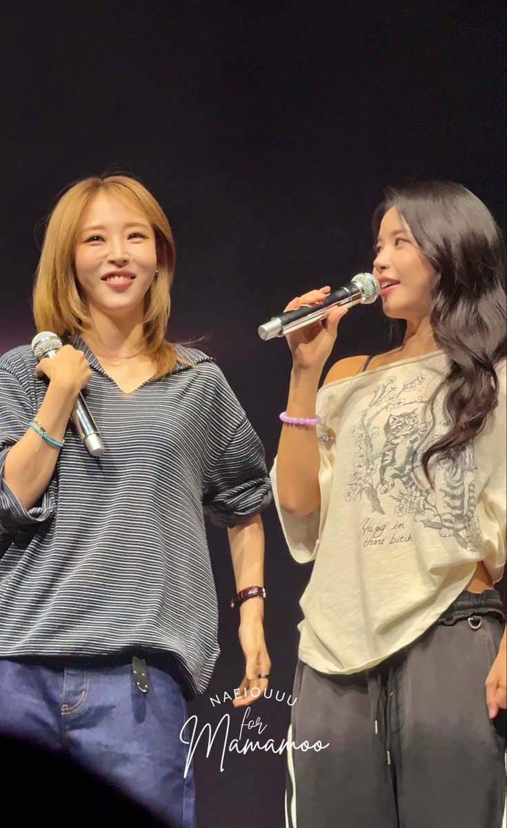 naeiouuu's tweet photo. i love you today too my goofiest mamamoo 🥺❤️ https://t.co/RsW7ownH6U