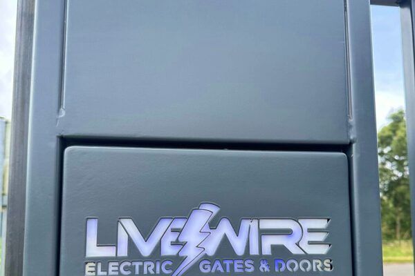 GatesLivewire's tweet photo. Keep your property, goods and staff safe 

✅ Industrial Doors

✅ Industrial Gates

☎️  01833 627776 

👉 https://t.co/F3WMkUyVsh 

📍#durhamuk
📍#darlington
📍#newcastleupontyne
📍#northyorkshire https://t.co/MjhSOCyksb