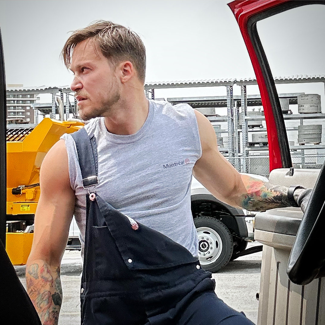 ItsMasonCole's tweet photo. Work hard play harder https://t.co/RWP9irAWIz
