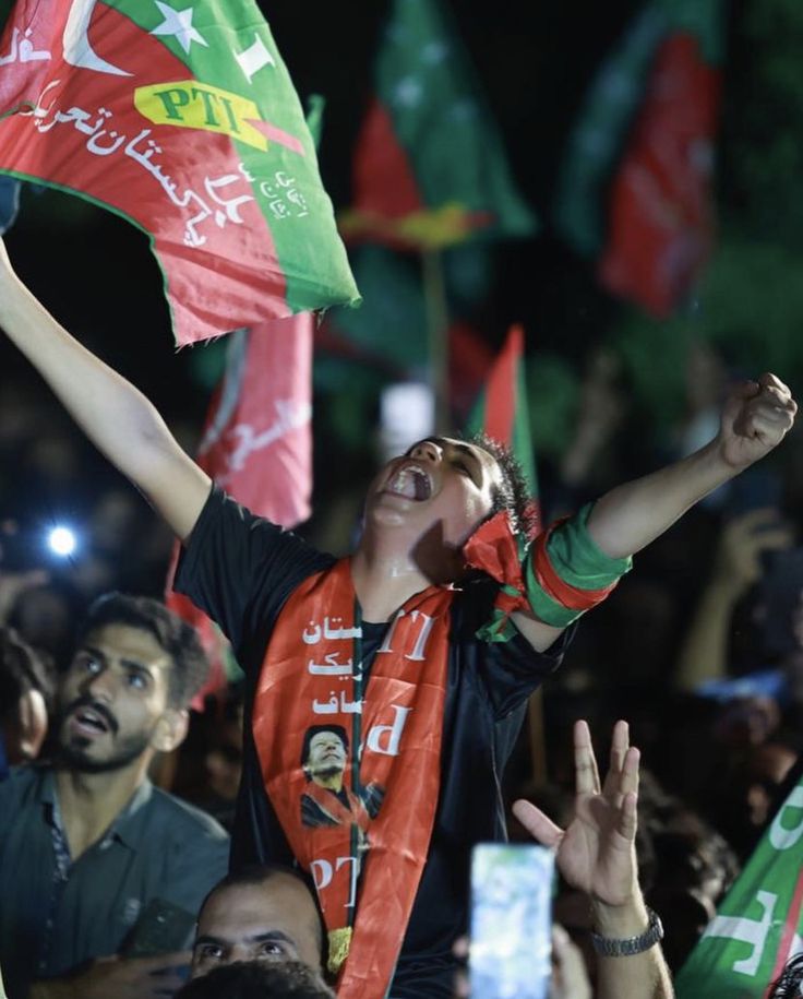Anmol_Hiya's tweet photo. 27 September – a day of peaceful resistance and national awakening. #نکلو_ڈٹ_جاؤ_خان_کیطرح https://t.co/i2X6dD9voh