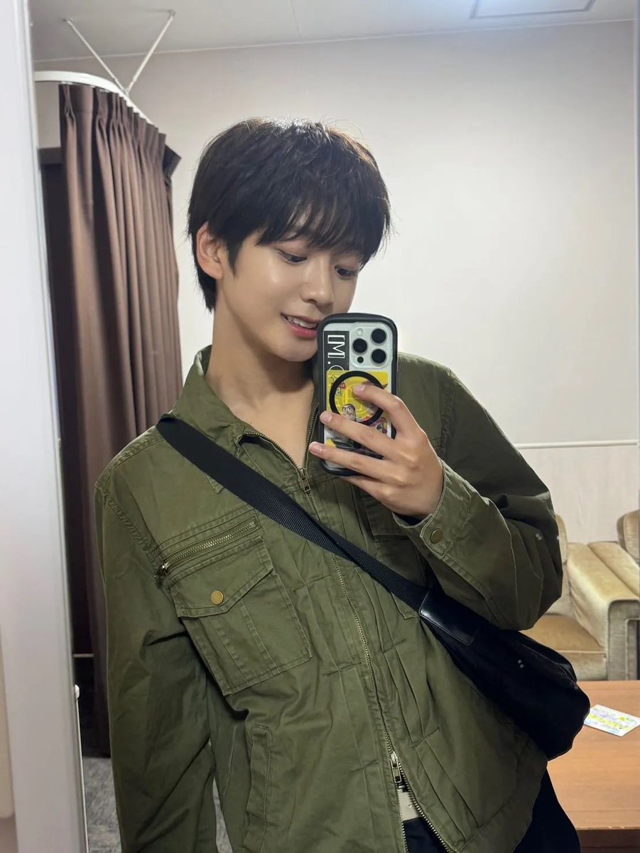 muz1121's tweet photo. 콧짱 남친짤 이해수준 개높다(p) https://t.co/vkPdfOXwle