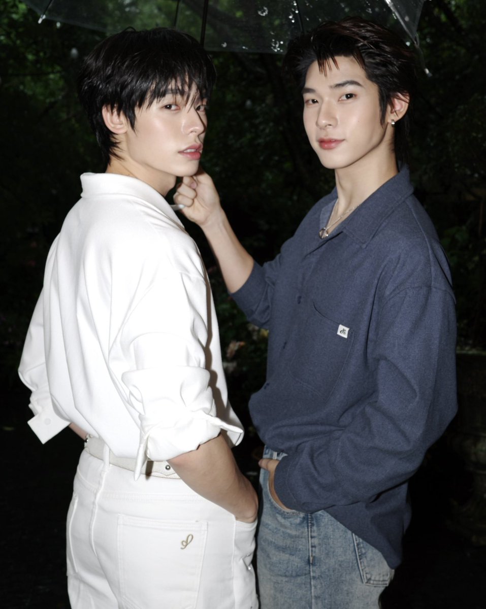 Sssandjii's tweet photo. ตายเคะระเบิด #. สะโพกแห่งชาติ
#. ทิ้งโพกอย่าทิ้งตี๋  #. ทิ้งสะโพกได้อย่าทิ้งพี่ https://t.co/IVKhuilpvq