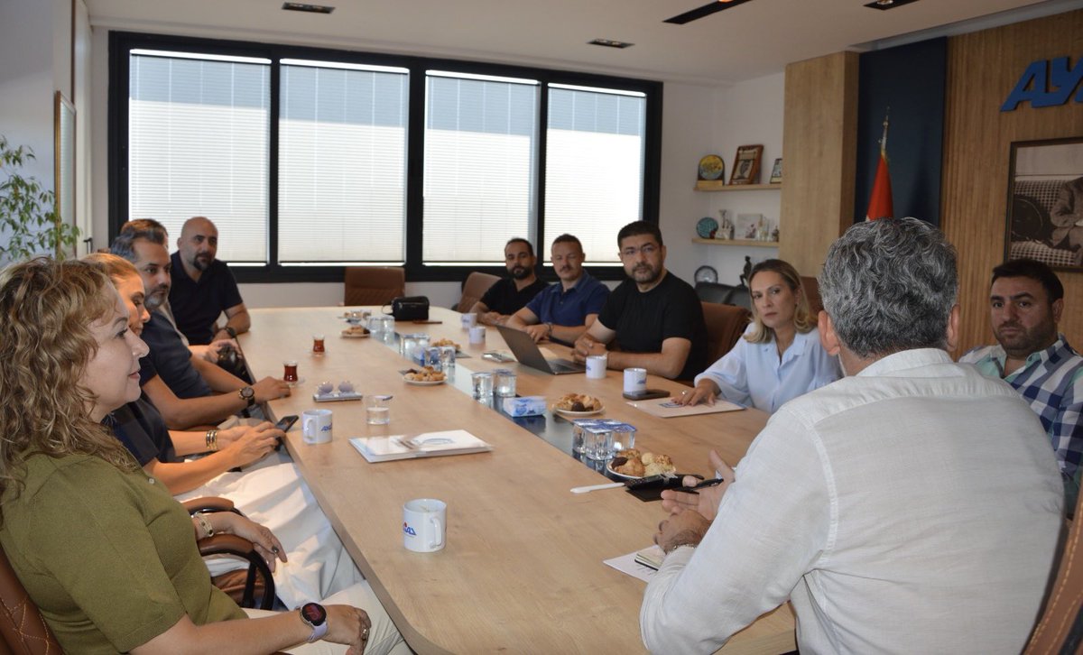 aygiad's tweet photo. ADÜ SB Fakültesi İktisat Böl. iş birliğiyle düzenlediğimiz Tralleis İktisat Kongresi hazırlıkları devam ediyor. Bölge ve ülke ekonomisinin geleceğine ışık tutmayı hedefleyen organizasyon öncesinde bir araya gelerek  kongre kapsamında ele alınacak ana temaları değerlendirdik. https://t.co/tGuAoLKbhW
