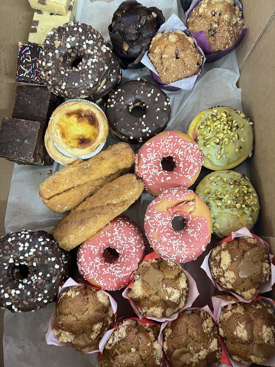 EdwardBethamSch's tweet photo. ☕️🧁 A huge thank you to everyone who joined us for our @macmillancancer Coffee Morning! It was wonderful to come together, enjoy some delicious treats and support such an important cause. 💚
#MacmillanCoffeeMorning #CoffeeMorning #Fundraising #Community #ThankYou https://t.co/Xsi46M4uBS