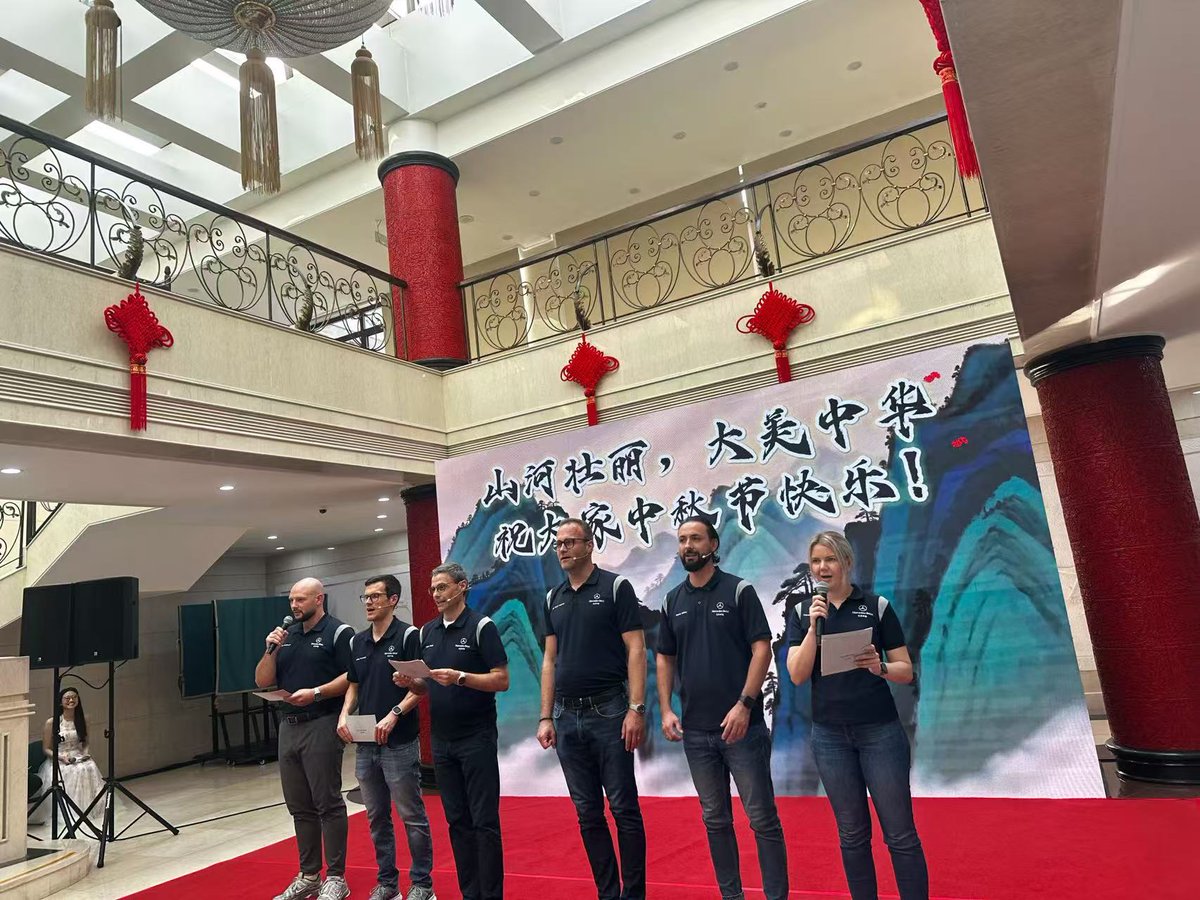 grab624061's tweet photo. Happy Mid-Autumn Festival! https://t.co/XBC0sVwbdv