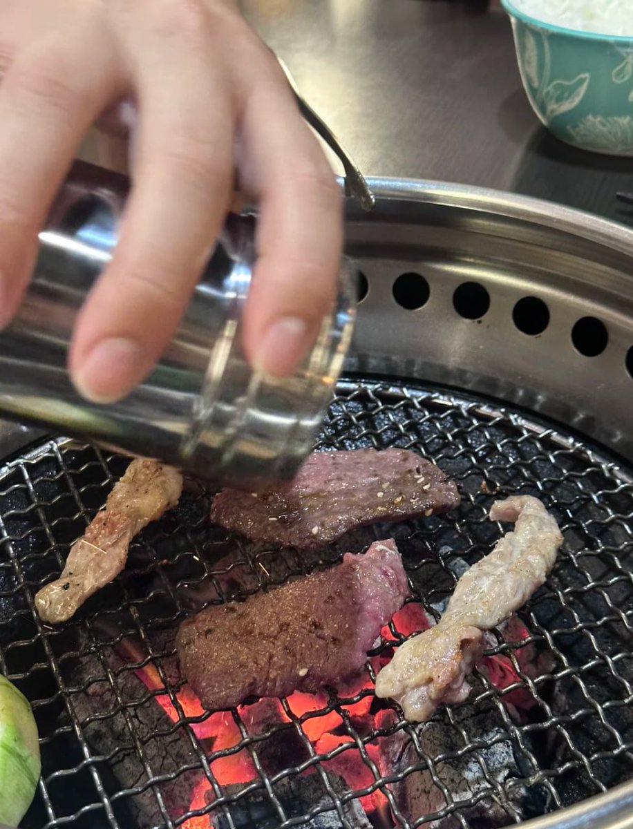 becky86qd8's tweet photo. 吃前先拍照嘿嘿~ https://t.co/jxRkO6bQBt