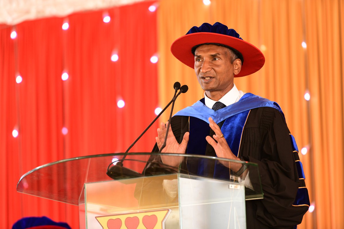 StrathU tweet picture