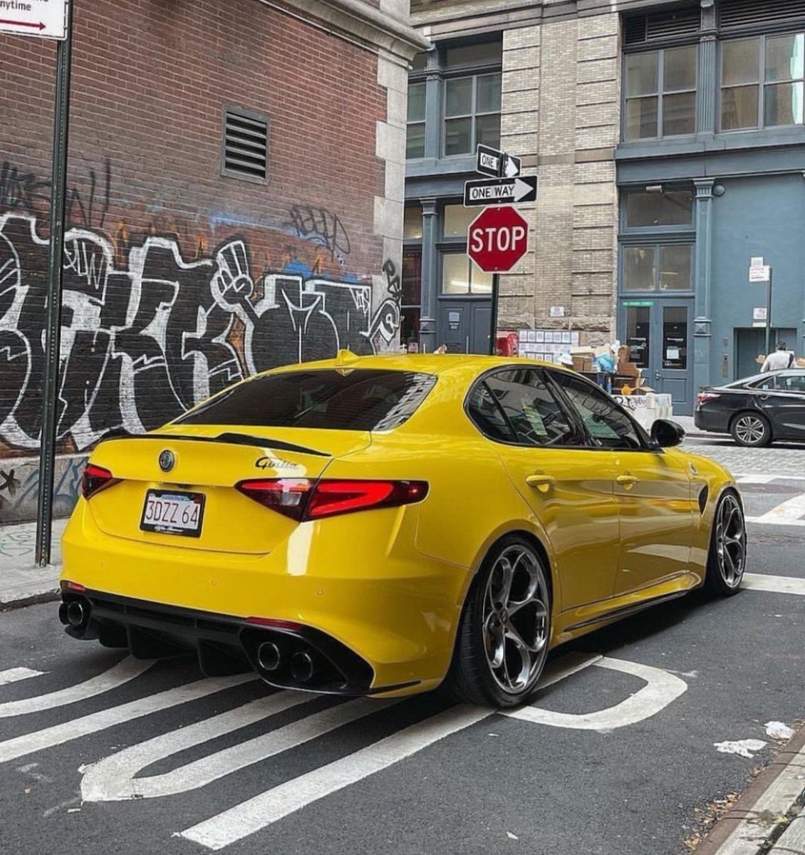 WorldWideCarsTM's tweet photo. Alfa Romeo Giulia ⚠️ https://t.co/DTwHKqF0b3