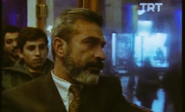 gamzede_111's tweet photo. Kendini bilen insan, yardımın insanlardan gelmeyeceğini de bilir.

I İsmet Özel https://t.co/EHPbBqFhzs