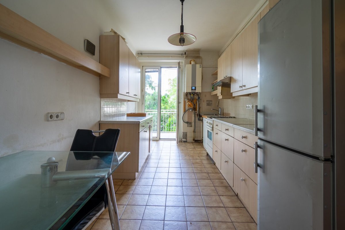 immosearch_eu's tweet photo. 58 m², 2,5 Zimmer und ein Balkon in absoluter Ruhelage im 1. Obergeschoss eines gepflegten Hofgebäudes in 1110 Wien. Die Wohnung bietet viel Gestaltungspotenzial und liegt nahe dem Bahnhof Simmering sowie dem Einkaufszentrum Simmering. 🌿

Mehr erfahren: https://t.co/SZ6v913Kwh https://t.co/rWntgNwLPM