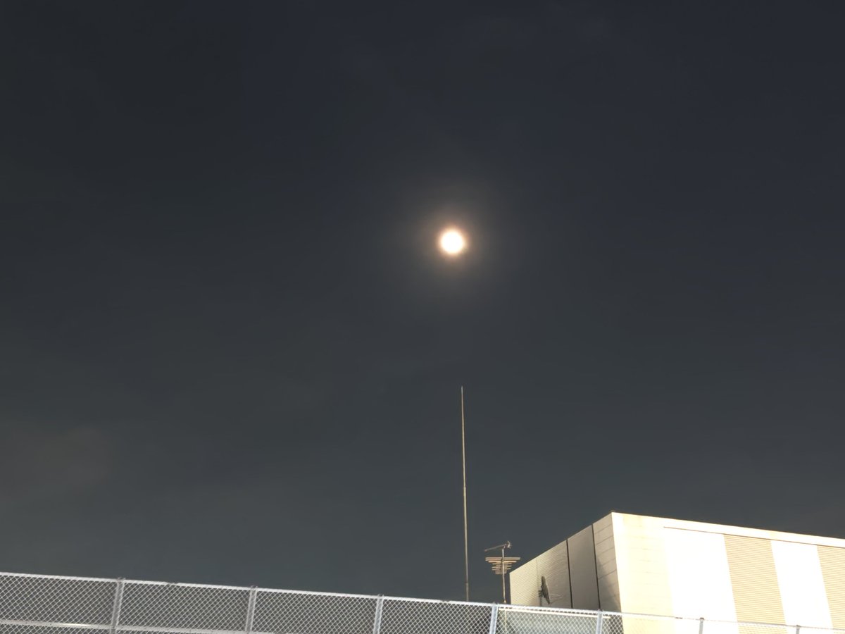 JCSAT_Psat's tweet photo. キレイな
お月さま
だよ https://t.co/MUO0srhkPK